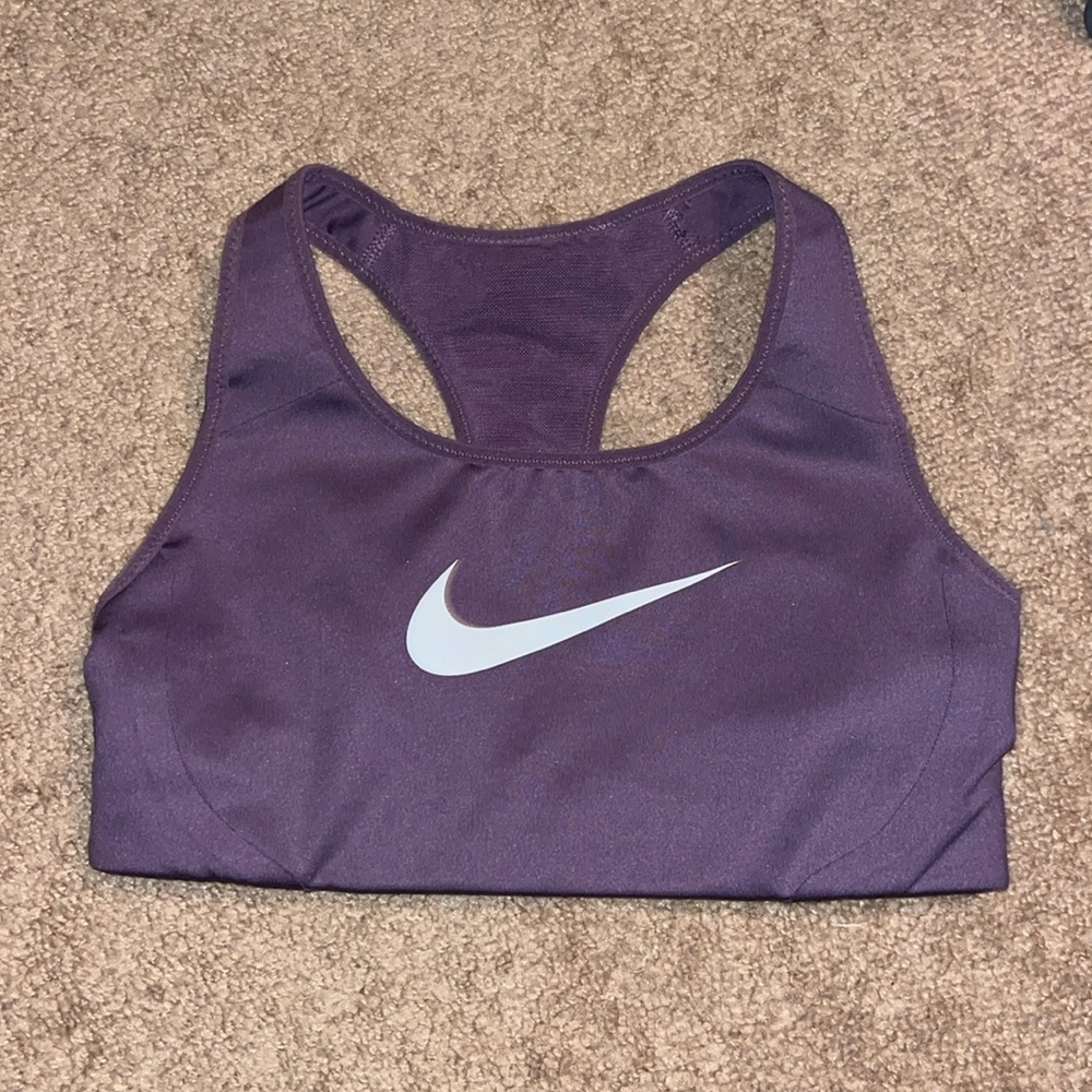 Nike sport workout top